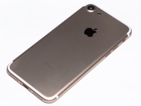 Задняя крышка АКБ back cover IPhone 7G gold